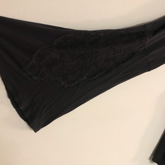 American Eagle Bell Sleeve - Picture 3 of 3